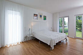 Haus Jonas Innenansicht Schlafzimmer mit Bett