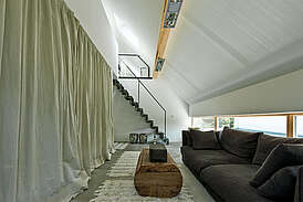 Haus Immel Innenansicht Wohnbereich mit Sofa