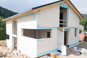 Baustelle Hausbau Außenansicht